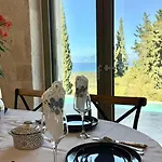 Seaforest Villa, Grand New! 2 Km From *