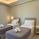 Seaforest Villa, Grand New! 2 Km From 빌라 *