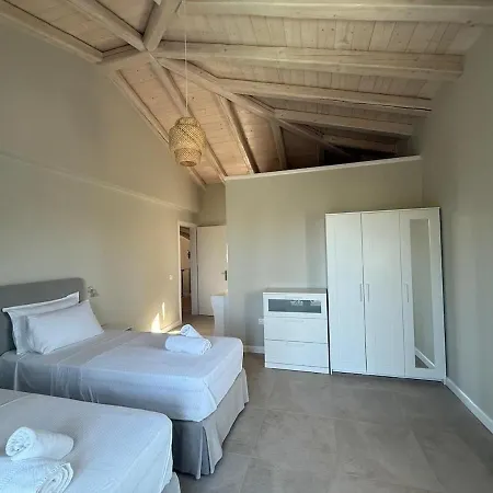 Seaforest Villa, Grand New! 2 Km From Villa