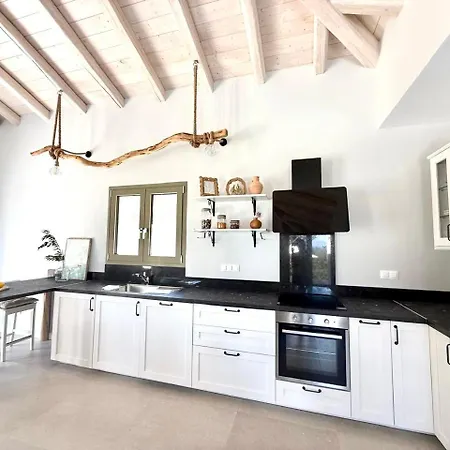 Villa Seaforest Villa, Grand New! 2 Km From