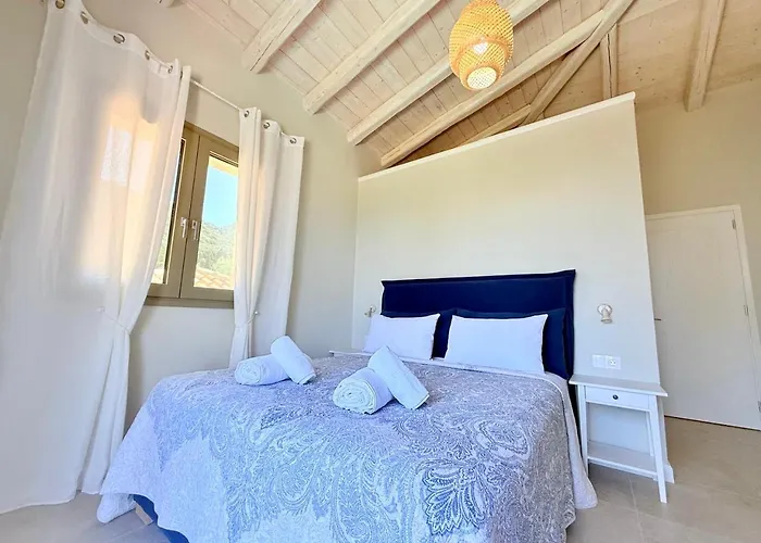 Seaforest Villa, Grand New! 2 Km From