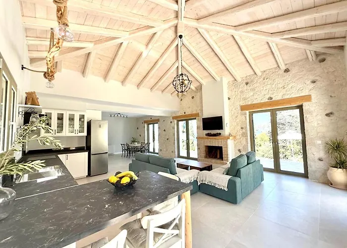 Seaforest Villa, Grand New! 2 Km From *
