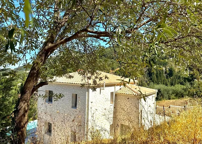 Seaforest Villa, Grand New! 2 Km From